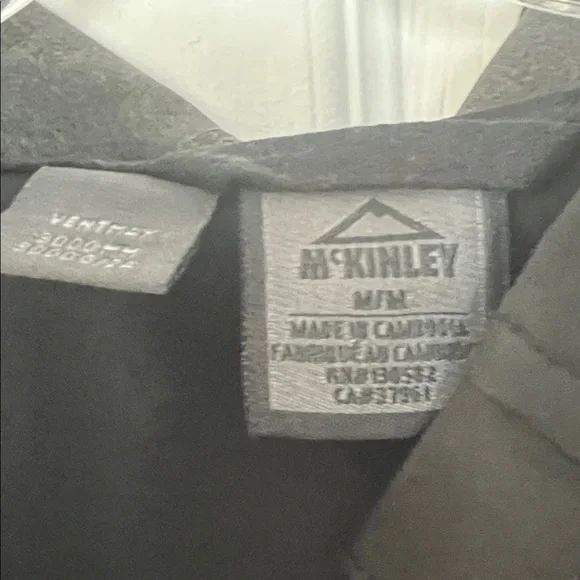 McKinley Black Windbreaker for Men - Picture 2 of 3